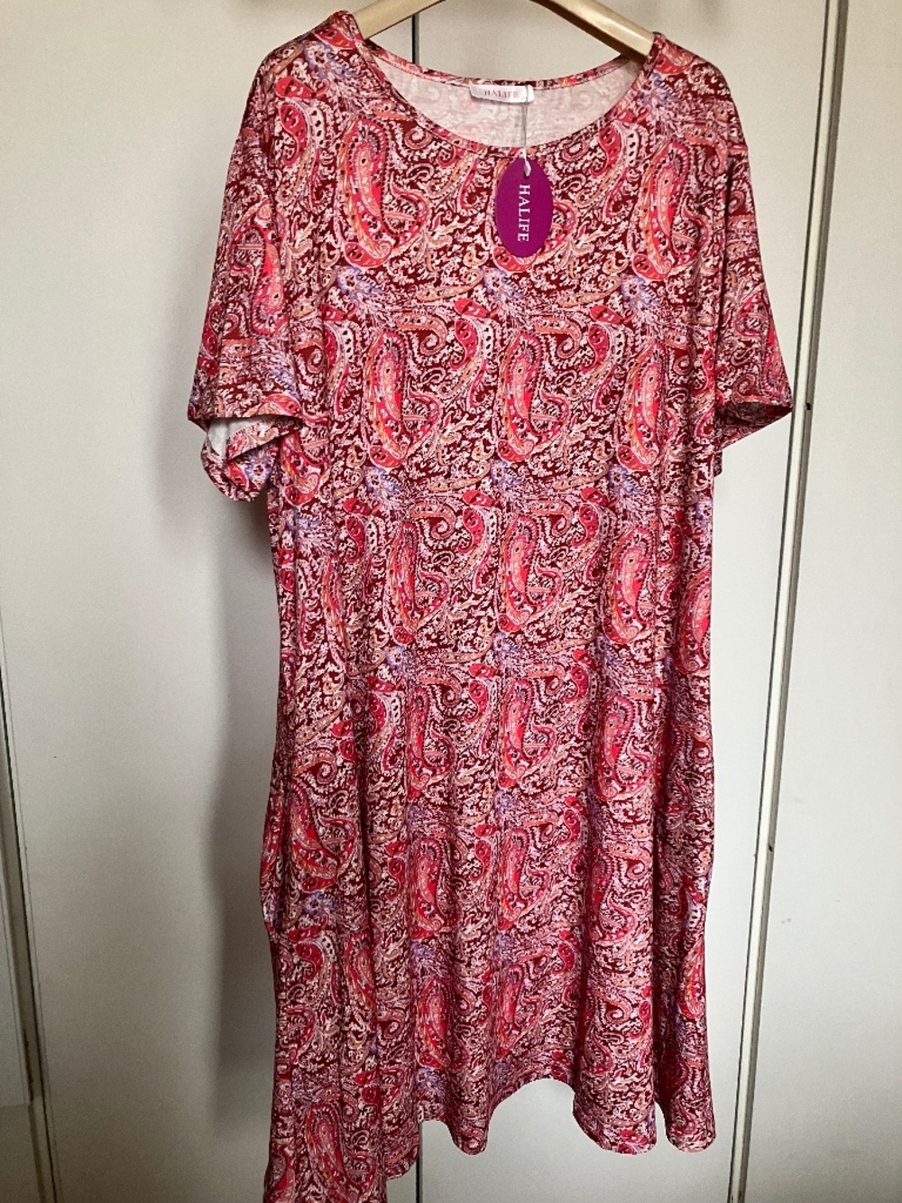 Halife 2XL short-sleeved t-shirt dress with pockets. New with tags. POCKETS!!!